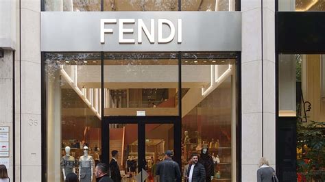 fendi lavora con noi stage|fendi careers.